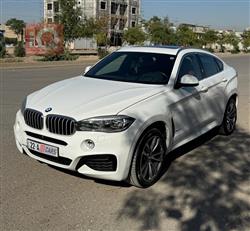 بی ئێم دەبڵیو X6